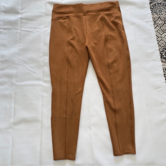 SPANX Faux Suede Leggings Caramel Size 2X - Picture 5 of 11